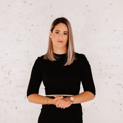 vitalshape-aboutus-illes-anita
